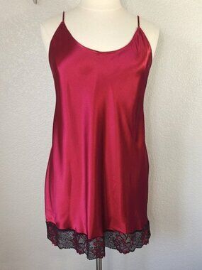 Lilac & London 1X Chemise Red Satin Black Lace Trim Scoop Neckline